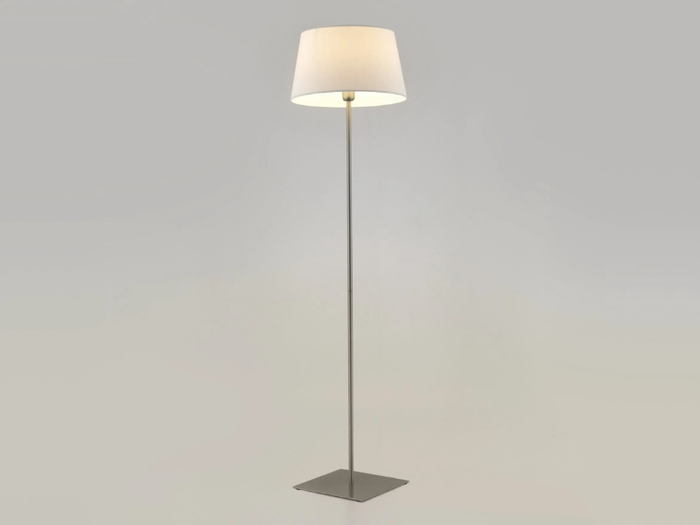 FORQ - Metal floor lamp _ Aromas del Campo